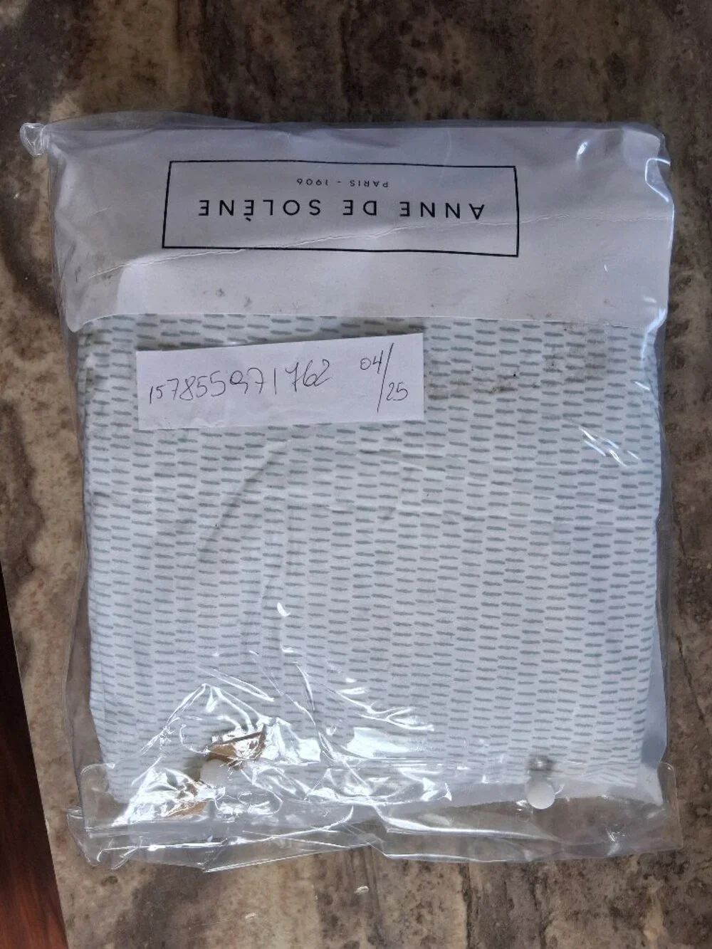 Anne De Solene Paris Enchantement Cotton Percale White/Aqua QUEEN Fitted Sheet